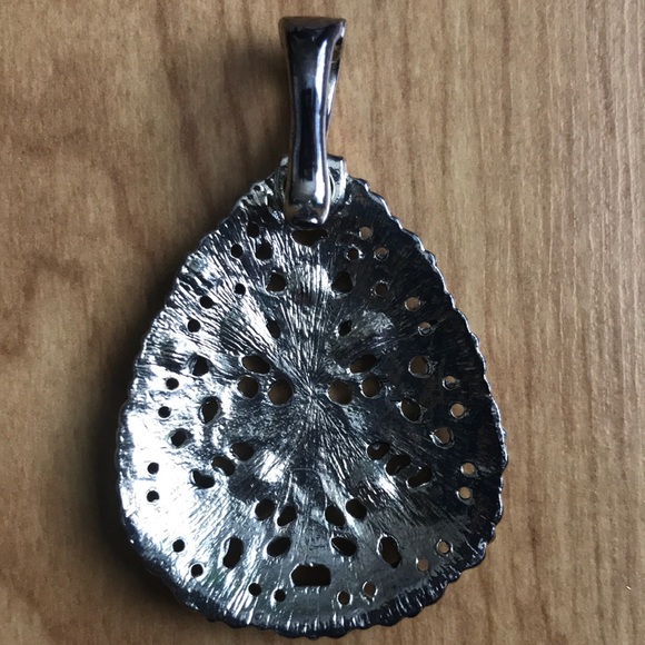 Pendant - Picture 2 of 4